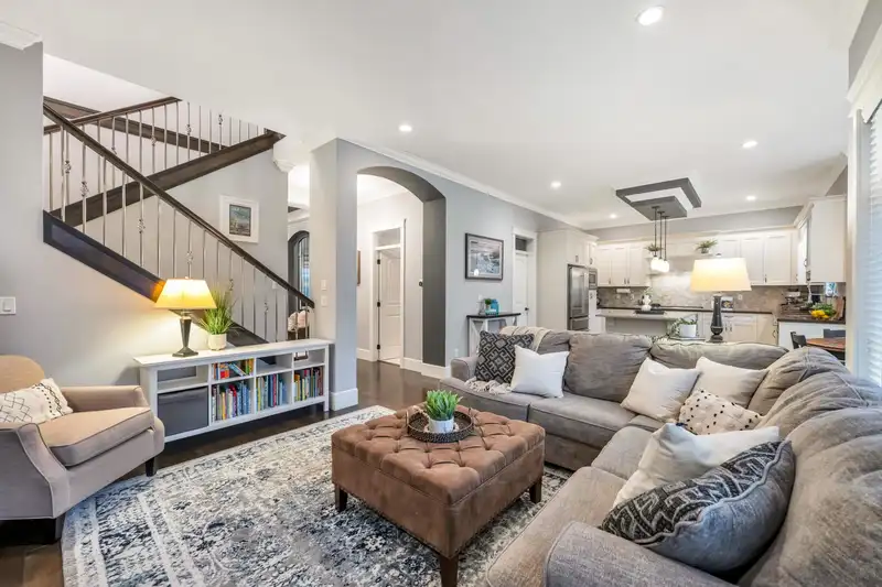308 171 STREET - photo 4 of 36