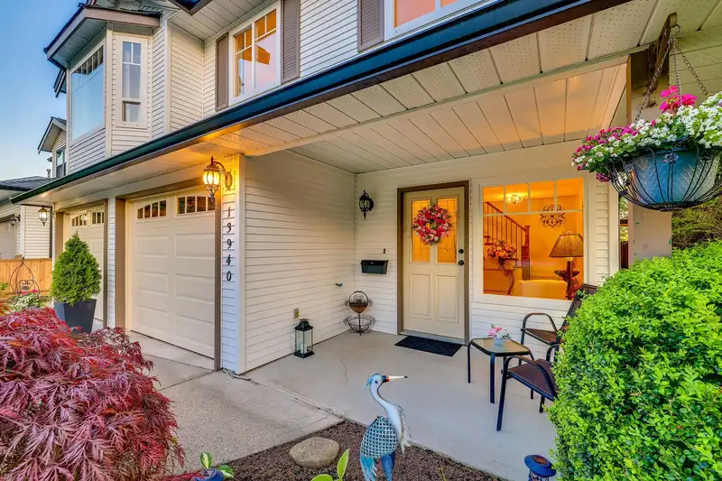 13940 COLDICUTT AVENUE - photo 3 of 40