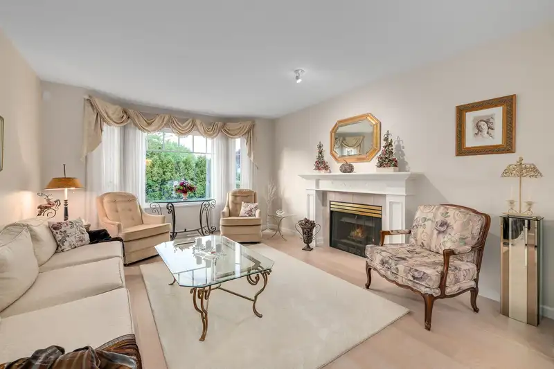 13940 COLDICUTT AVENUE - photo 4 of 40