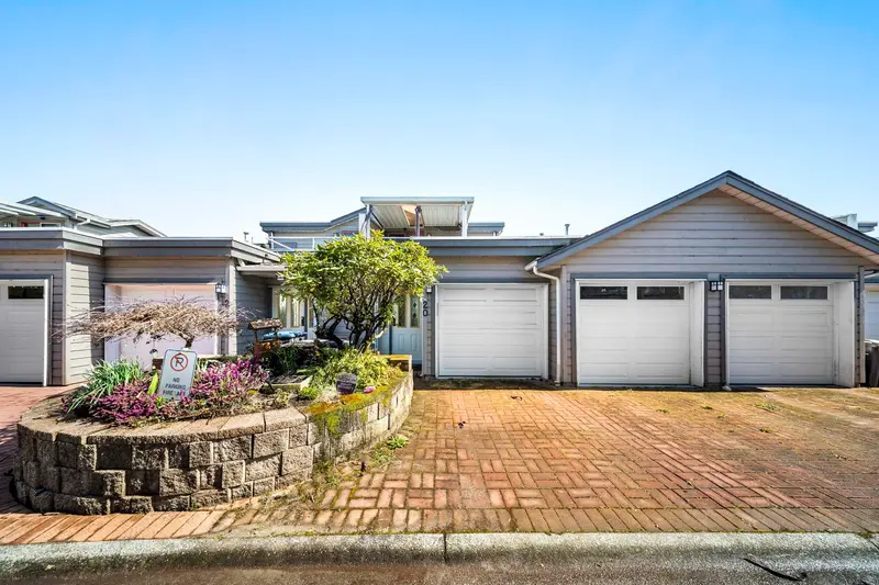 20 323 GOVERNORS COURT - photo 1 of 25