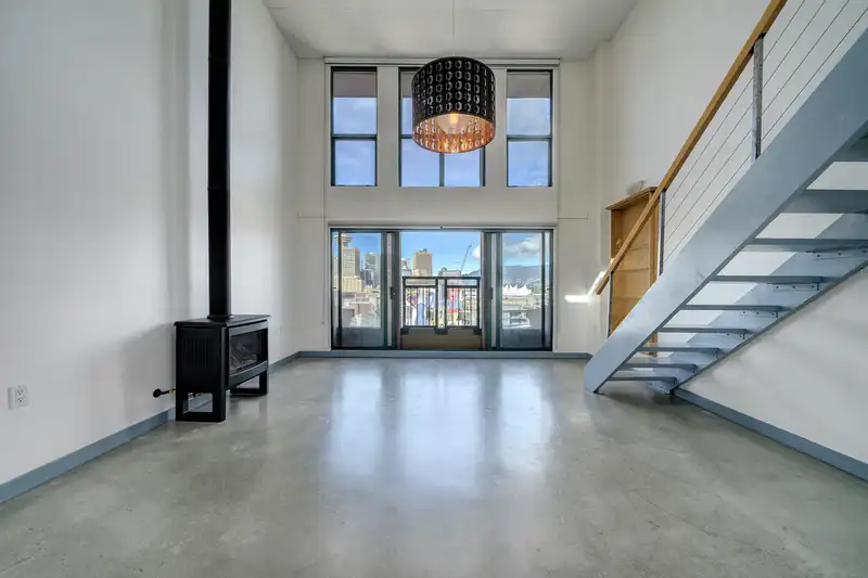 806 22 E CORDOVA STREET - photo 4 of 25