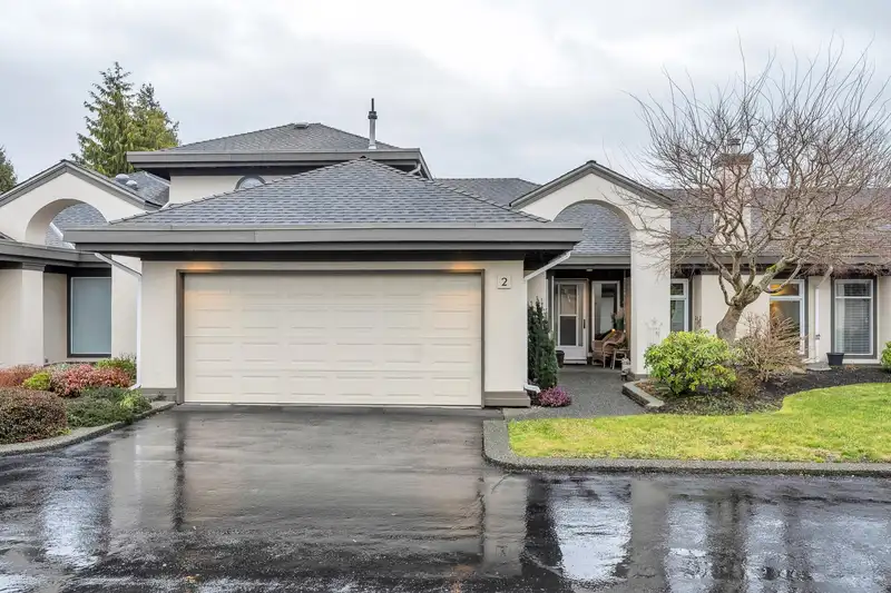 2 12923 17 AVENUE - photo 1 of 38