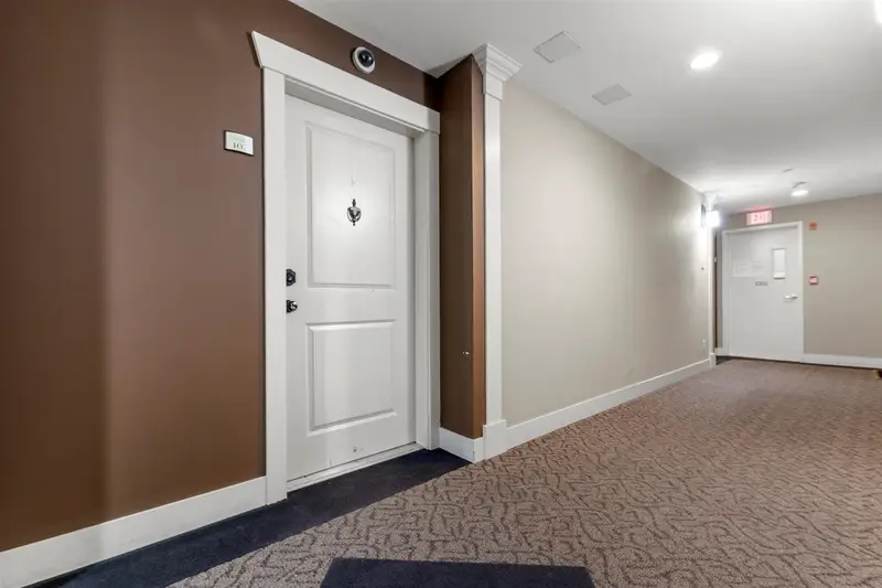 107 46021 SECOND AVENUE - photo 2 of 25