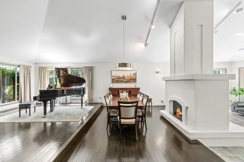 2289 131A STREET - photo 3 of 36