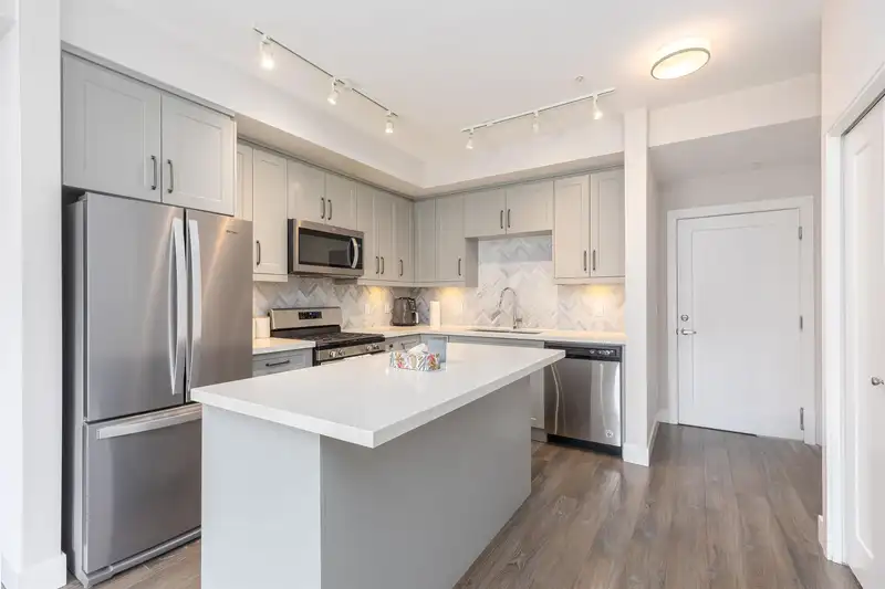 303 14605 MCDOUGALL DRIVE - photo 4 of 24