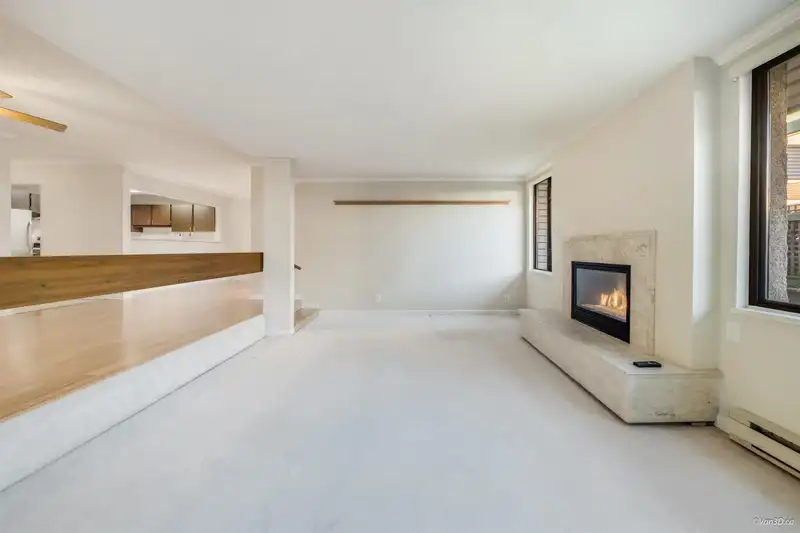 102 15313 19 AVENUE - photo 2 of 40