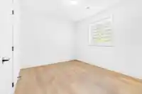 16059 9A AVENUE - thumbnail 27