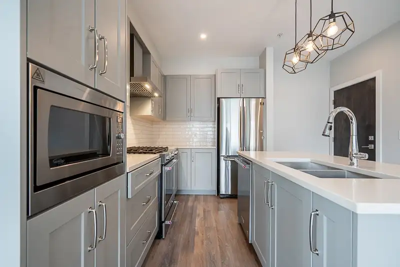 507 15436 31 AVENUE - photo 4 of 29