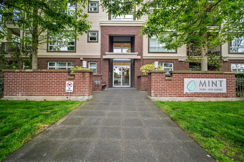 103 15168 19 AVENUE - photo 2 of 26