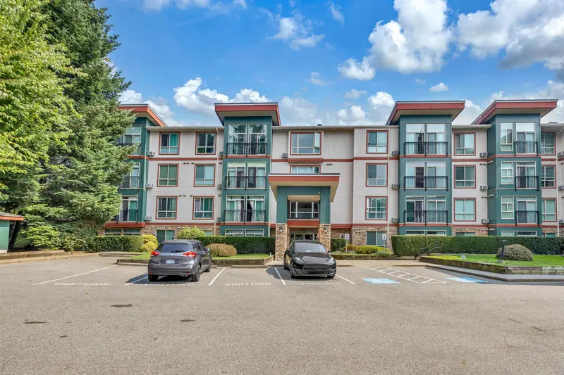 312 33485 SOUTH FRASER WAY - photo 1 of 25