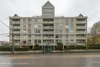 303 15466 NORTH BLUFF ROAD - thumbnail 1