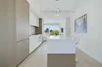 406 1342 JOHNSTON ROAD - thumbnail 6
