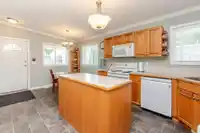 182 1840 160 STREET - thumbnail 5