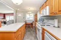 182 1840 160 STREET - thumbnail 6