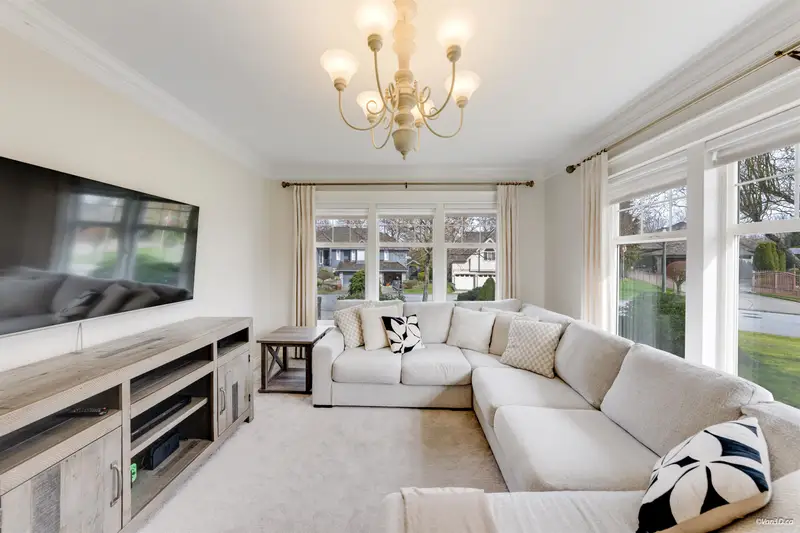 16330 LINCOLN WOODS COURT - photo 4 of 25