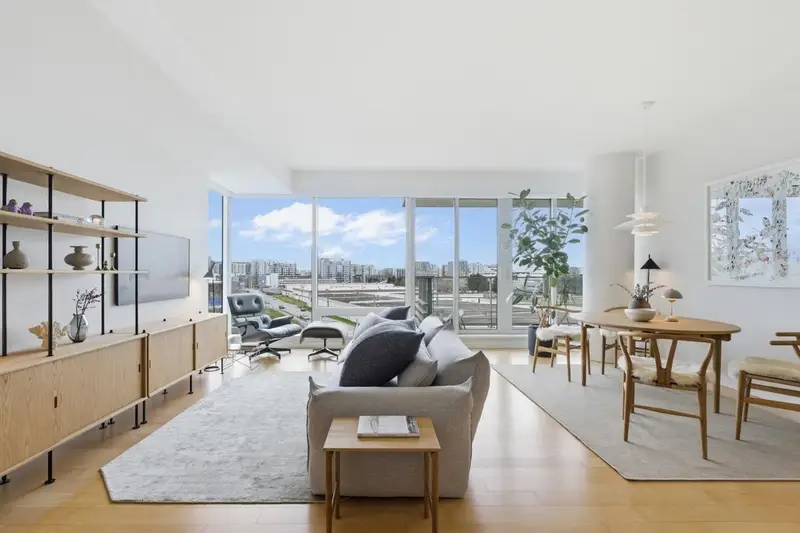 605 5199 BRIGHOUSE WAY - photo 2 of 25