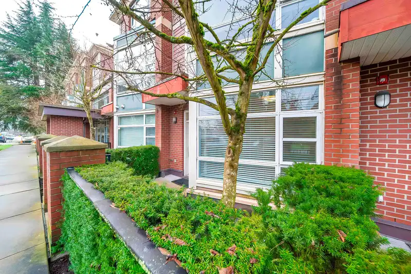 2 6611 ECKERSLEY ROAD - photo 4 of 25