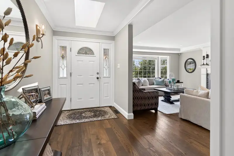 16379 9 AVENUE - photo 3 of 37
