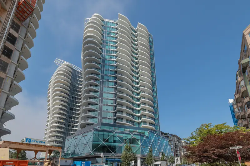 605 1501 FOSTER STREET - photo 1 of 25