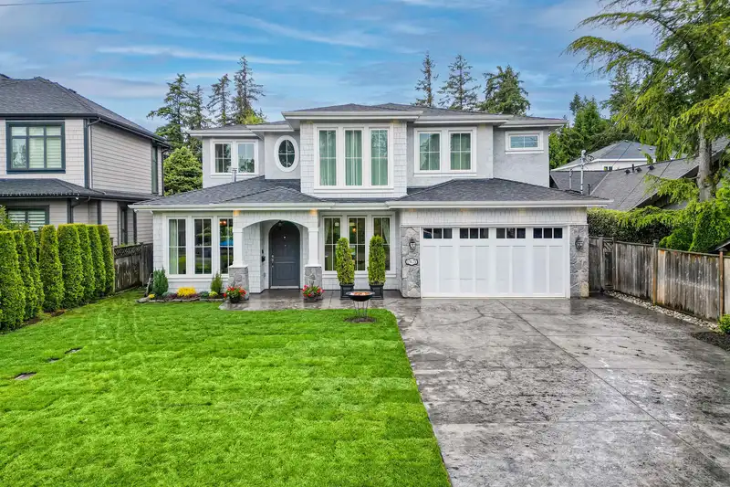 13171 15A AVENUE - photo 1 of 40