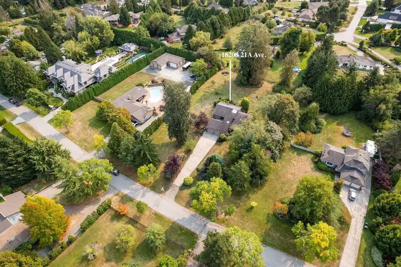18208 21A AVENUE - photo 2 of 40