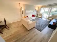 205 1351 MARTIN STREET - thumbnail 11