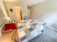205 1351 MARTIN STREET - thumbnail 18