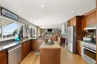 15535 ROYAL AVENUE - thumbnail 15