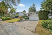 14418 18 AVENUE - thumbnail 2