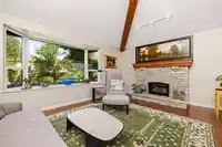 1 1878 SOUTHMERE CRESCENT - thumbnail 12