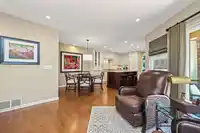 1 1878 SOUTHMERE CRESCENT - thumbnail 18