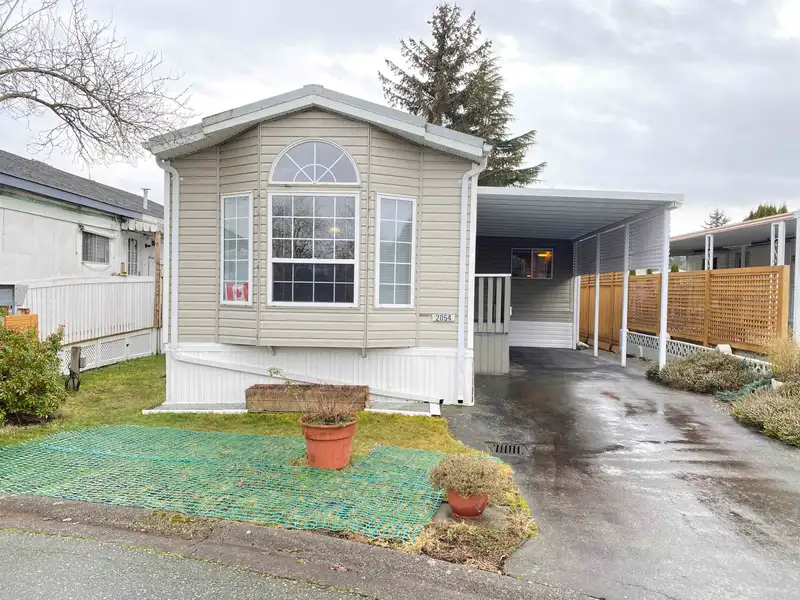 2054 CUMBRIA DRIVE - photo 2 of 40