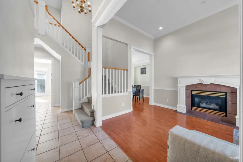 9171 PAULESHIN CRESCENT - photo 3 of 25