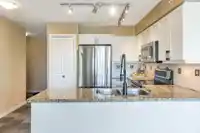 405 2511 KING GEORGE BOULEVARD - thumbnail 7