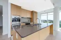701 15152 RUSSELL AVENUE - thumbnail 8