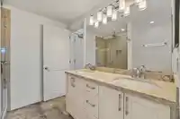408 14588 MCDOUGALL DRIVE - thumbnail 19