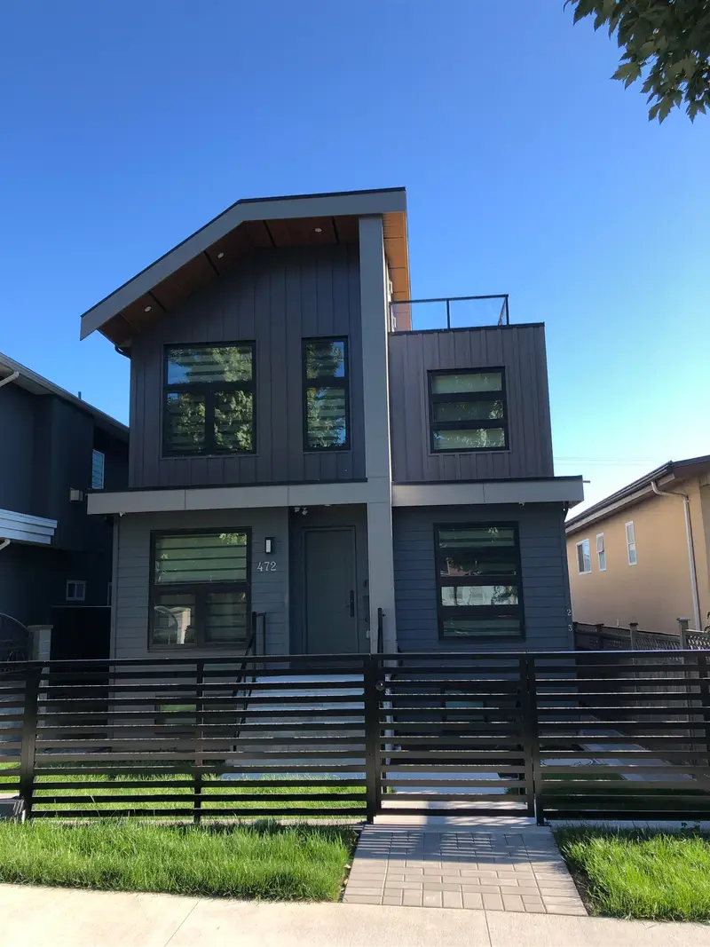 Listing - photo 1 of 20