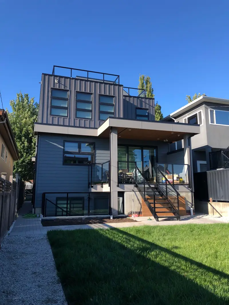 Listing - photo 2 of 20