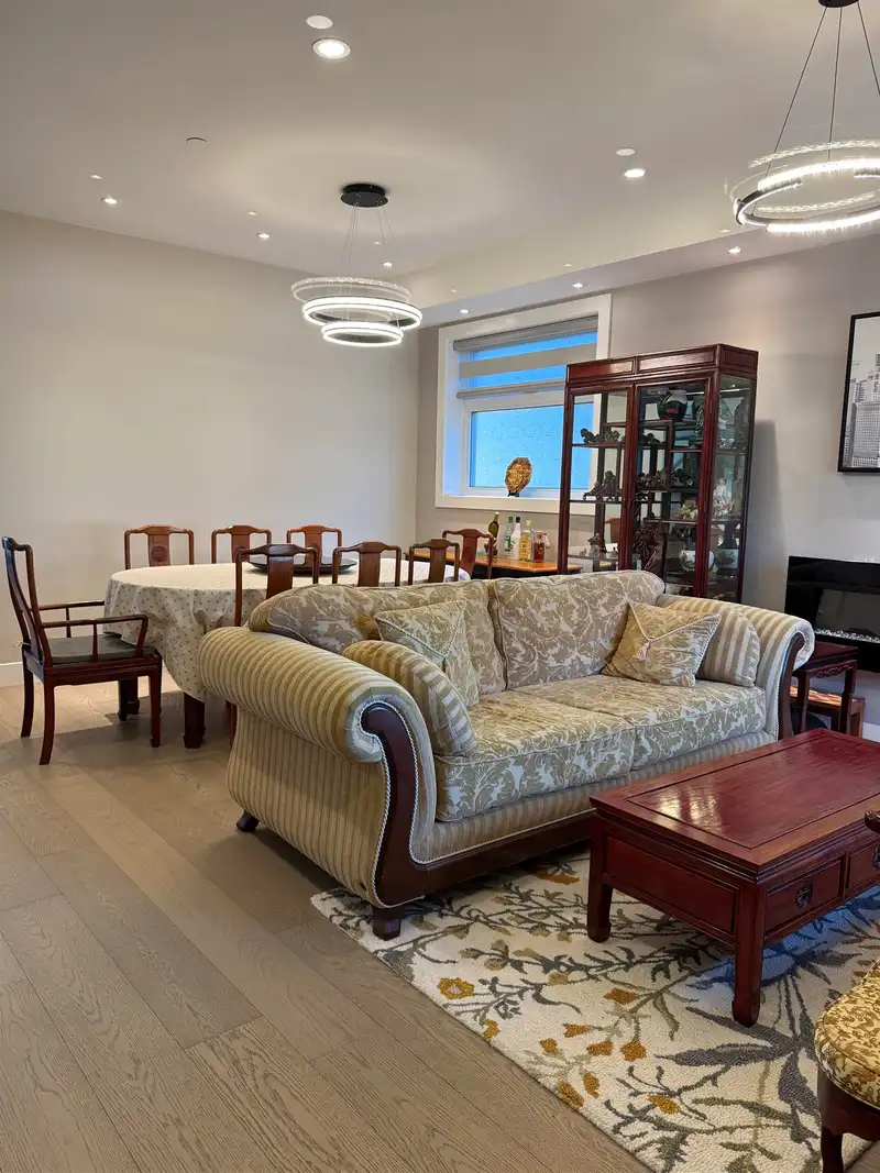 Listing - photo 4 of 20