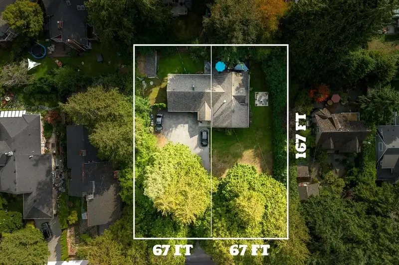 12686 20 AVENUE - photo 1 of 22
