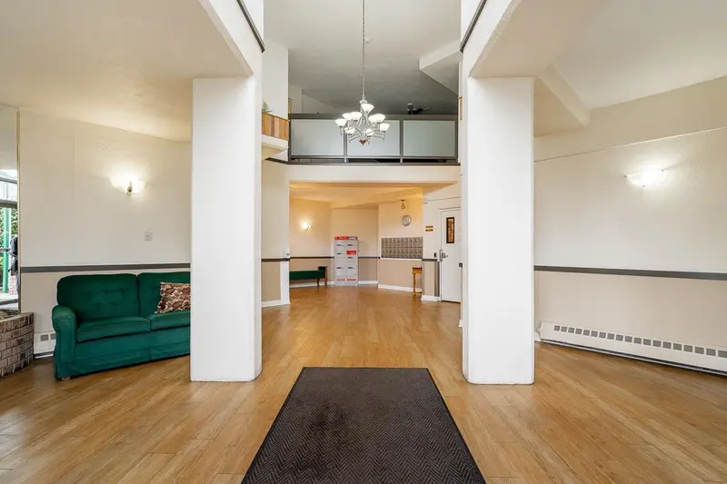 216 31850 UNION AVENUE - photo 4 of 25