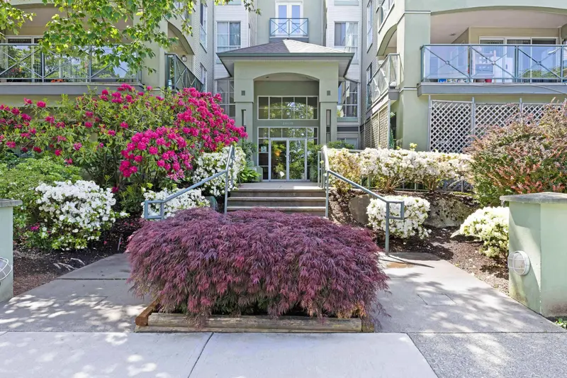 410 20110 MICHAUD CRESCENT - photo 1 of 25