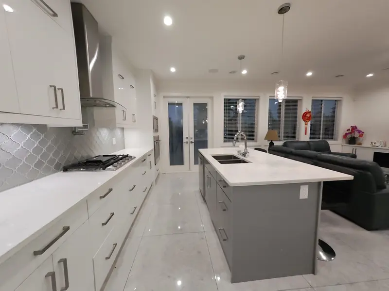 450 WILSON STREET - photo 4 of 25