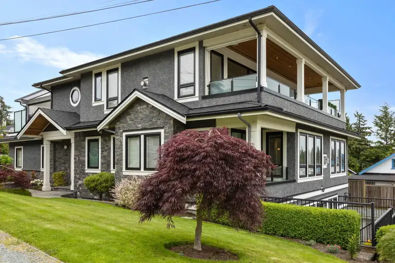 932 ASH STREET - photo 1 of 32
