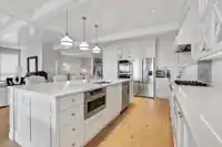 932 ASH STREET - thumbnail 11