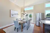 14476 17 AVENUE - thumbnail 2