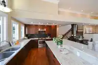 14476 17 AVENUE - thumbnail 6