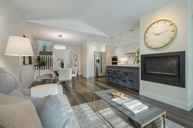 156 15550 26 AVENUE - photo 1 of 40