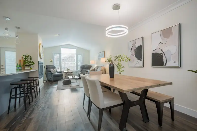 156 15550 26 AVENUE - photo 3 of 40