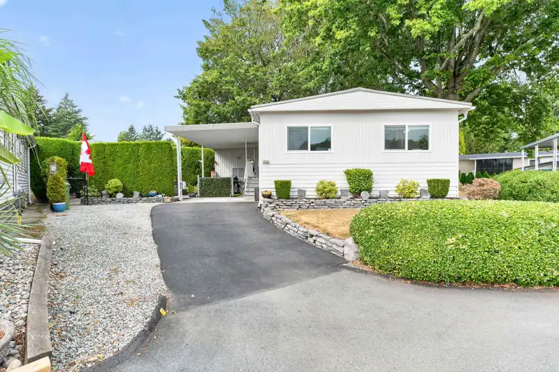 175 1840 160 STREET - photo 1 of 25